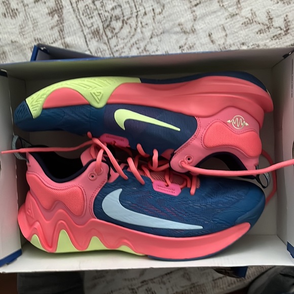 Nike Giannis Immortality 2 The Wonder NWT - Picture 13 of 14